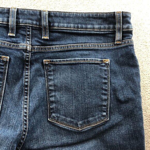 L.L.Bean Womens Jeans Size 12P Favorite Fit Straight Leg Blue Denim Medium Wash - Picture 15 of 16